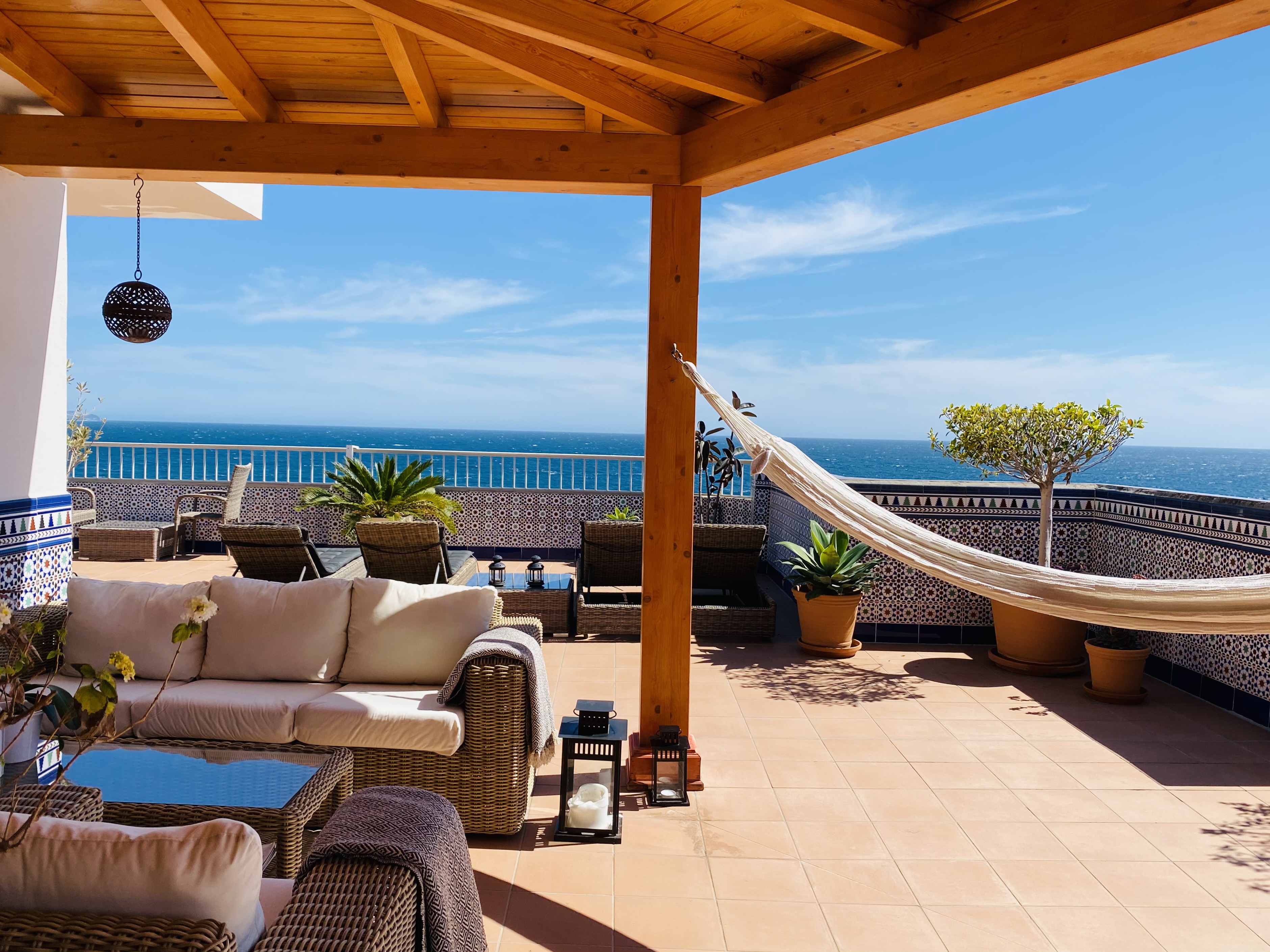 ESPECTACULAR �TICO CON JACUZZI